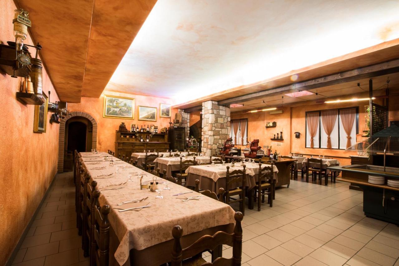 Albergo Ristorante Brera Inveruno Exterior foto